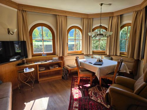 Vronis Waldhaus ADULTS ONLY