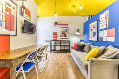 Mondrian House