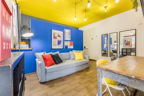Mondrian House