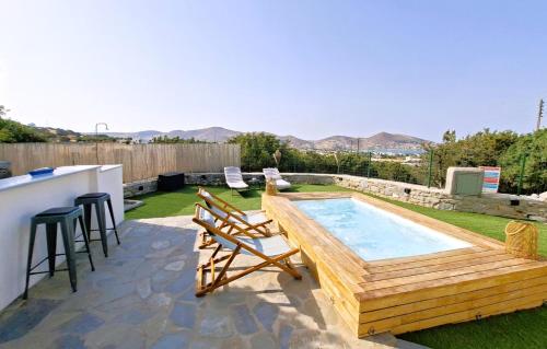 The old barn, Naousa Paros
