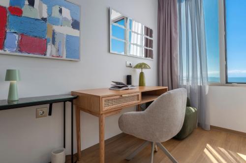 Blue Elegant Suite