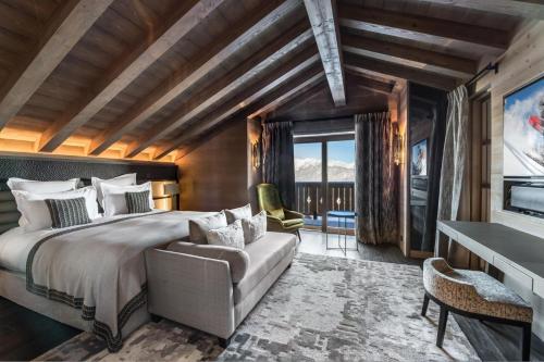 Luxuryy Chalet-La Plagne with Pool