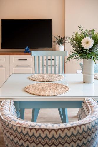J&V Luxury Suites