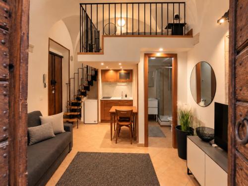 Loft degli Specchi Historic Center of Rome