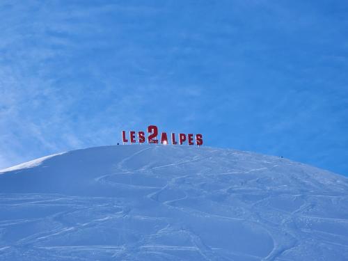 studio ski aux pieds avec parking couvert