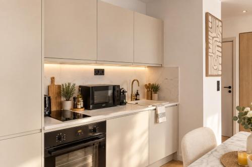 1 bedroom exceptional terrace Coeur Presqu'île