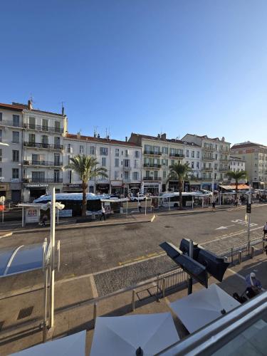 BEIN AZUR Premier Plan - Palais & Croisette à 5 min à pied, King size, clim x2