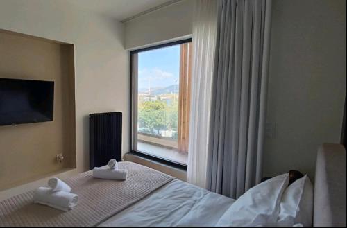 "Naias"seaside residence in the port of Piraeus-entire holiday home