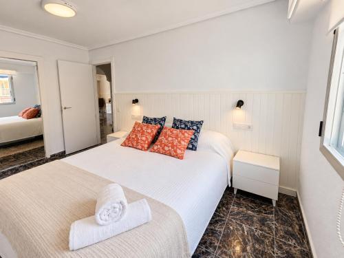 La Gavina, Beachfront Apartment Benidorm