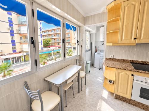 La Gavina, Beachfront Apartment Benidorm