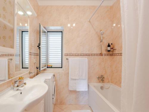 Sumptuous Apartment in Dubrovnik Private Terrace
