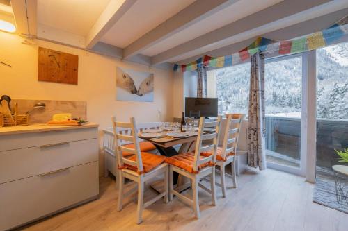 Grand Roc C319 from Slopes 280m, View, Parking & WiFi - Happy Rentals