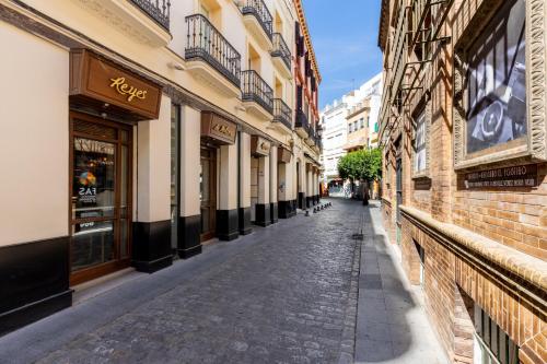 Street Cathedral Sevilla