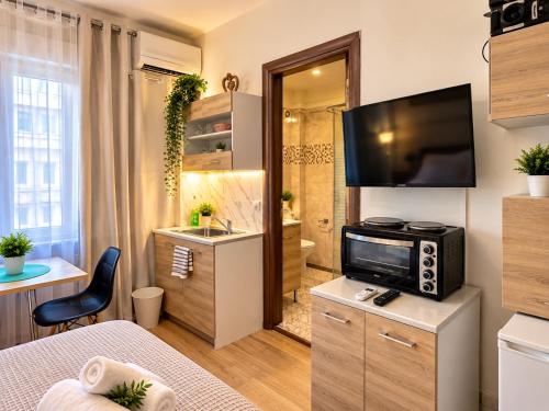 Aristotelous studio