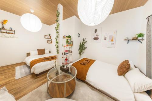 Fully renovated, 10 mins walk from Nishi-Shinjuku-Gochome Station, Good access to Shinjuku and Harajuku, For up to 7 people