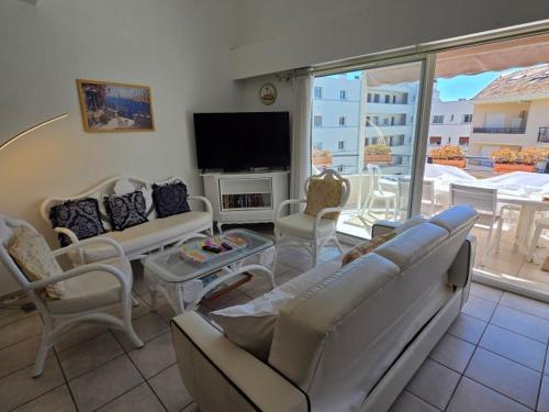 Appartement 5 pièces climatisé avec terrasse et parking à Sainte-Maxime