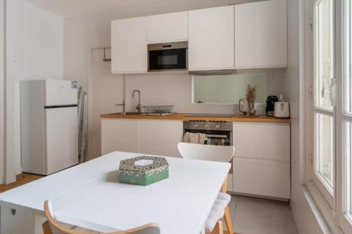 Airy and Stylish 1BD Flat ile Saint-Louis