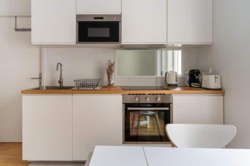 Airy and Stylish 1BD Flat ile Saint-Louis