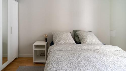 Airy and Stylish 1BD Flat ile Saint-Louis
