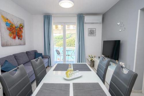 Apartment Sea View
