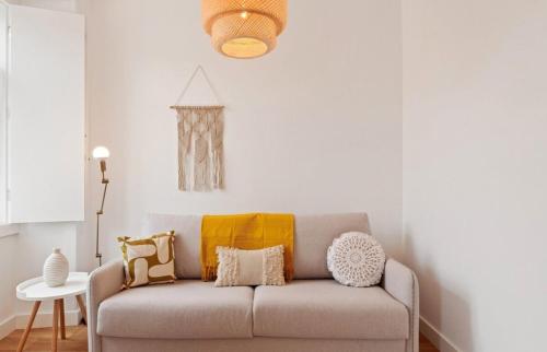 Modern Portuguese 1 Bedroom Apartment in Belém