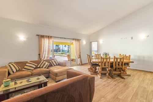 Villa Dean | Private Pool | Family & Golf Escape