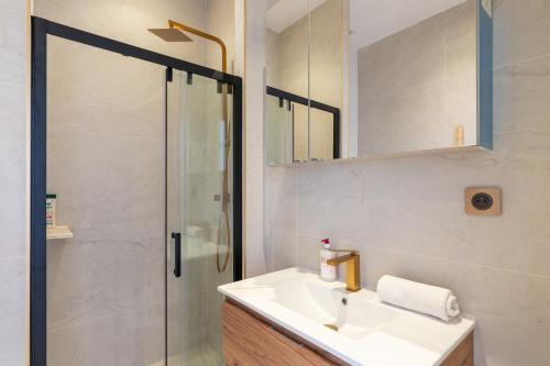 Cosy and Modern Studio for 2 close to Bastille