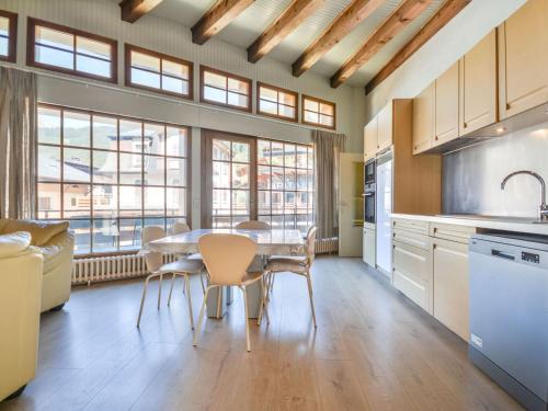 Appartement T4 Lumineux au Centre de Morzine, Proche Télécabines – 6 Pers, Parc. Couv., Multipass Été