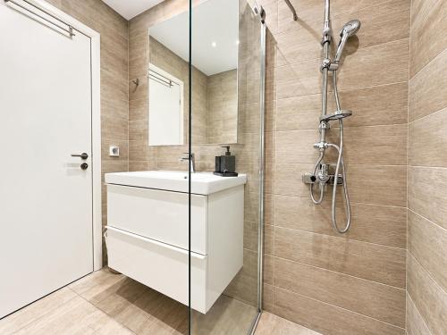 Fresh Modern Flat in the center of Athens