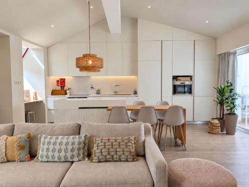 Penthouse with Pool - Faro Centre