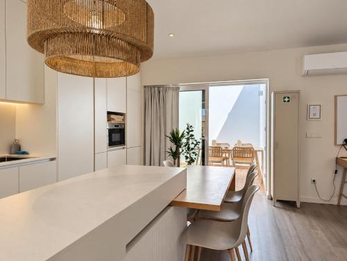 Penthouse with Pool - Faro Centre