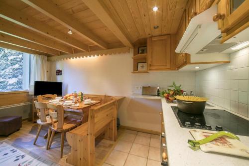 Grand Roc A103 from Slopes 150m, & Parking - Happy Rentals