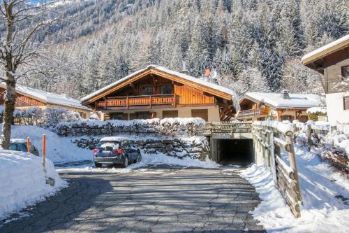 Chalets d'Henri 63 Mont Blanc Views 300m to Ski Lift - Happy Rentals