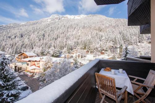Grand Roc C303 from Slopes 280m, View, Parking & WiFi - Happy Rentals