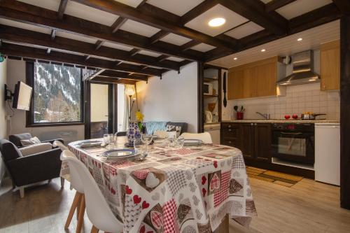 Grand Roc C114 from Slopes 280m, View, Parking & WiFi - Happy Rentals