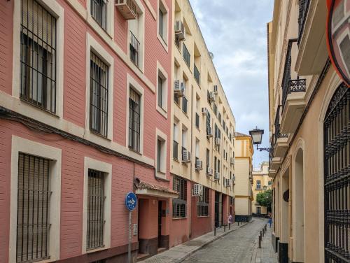 Charming 1 Bedroom Apartment at Seville City Center By OCityzen