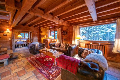 Chalet Tre la Vieux for 14 + Garden