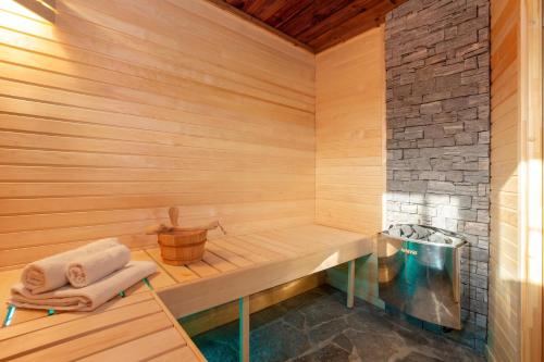 Chez Roberto Chamonix 3BR Duplex with Sauna & Garden - Happy Rentals