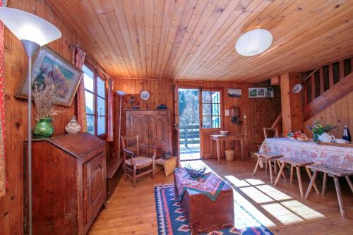 Chalet L’eau vive Near ski 3BR for 6 - Happy Rentals