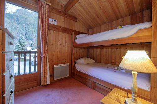 Chalet Vaffier Mont Blanc View Chalet + Garden + BBQ for 8 - Happy Rentals
