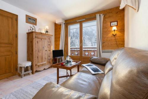 Apt Capucins22 Mont Blanc View 1BR w/ Balcony Garage - Happy Rentals