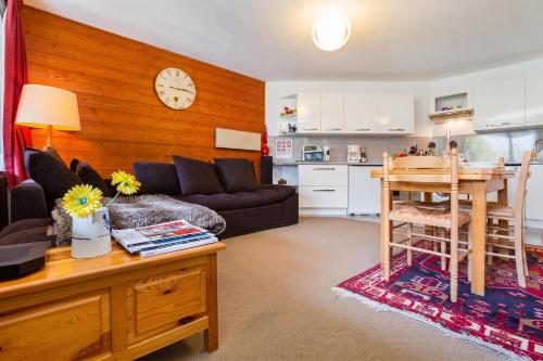 Apt Lachenal 209A Central Chamonix Lift 3-min Walk - Happy Rentals