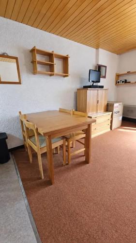 Ski Haven for 4 in Val Thorens By Alpstays
