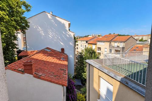 CLIM - Parking - Ascenseur - 2 ch 1 sdb - Tout confort