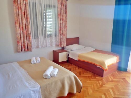 Apartments Rujno