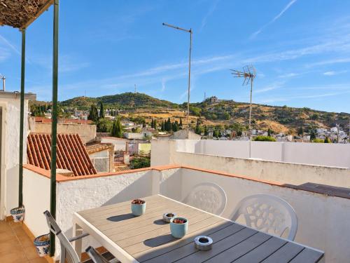 Nasrid Panorama - Casa con Terraza 360 º, 4 Dormitorios y Parking Gratis