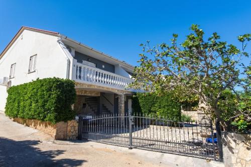 Modern apartment with sea view in Pag, 40 sqm