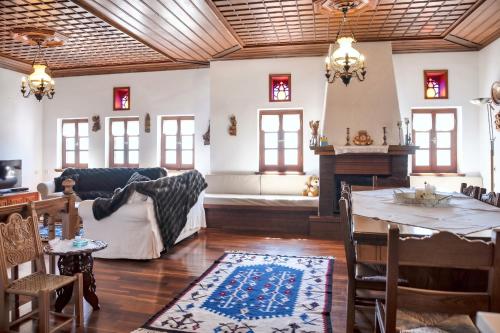 Spacious house with sea view in Volos