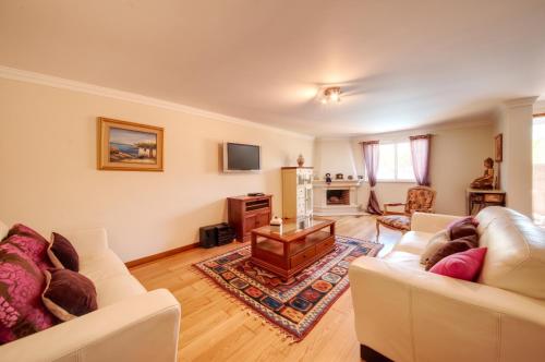 Spacious house with private pool in Albufeira