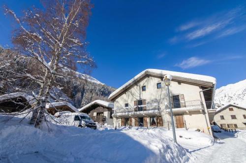 Apt Arsene1 Mont Blanc Views 3-min to Ski - Happy Rentals